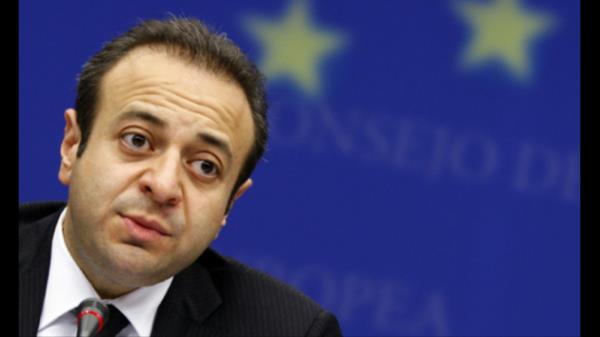 Boa Burcu: Egemen Ba  <br>  Boa burcu, tm burlar arasndaki en inat burlardan biridir. nce ne yapacana karar veremeyen Boalar, bir kez karar kldktan sonra inatlarndan asla dn vermezler ve balandklar eyleri sonuna kadar savunurlar. Boa burcu, dostluklarnda efkatli ve vefaldr.