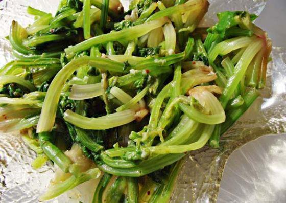 Ortalamaya bakldnda yeil sebzeler tketen katlmclarn akli dengelerinin ve hafzalarnn, tketmeyenlere gre 11 yl daha gen kald grlm.