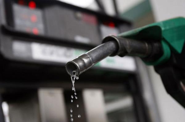 Petrol rezervlerinin tkenmesine kalan gn says: 14 bin 147 gn (yaklak 39 yl)