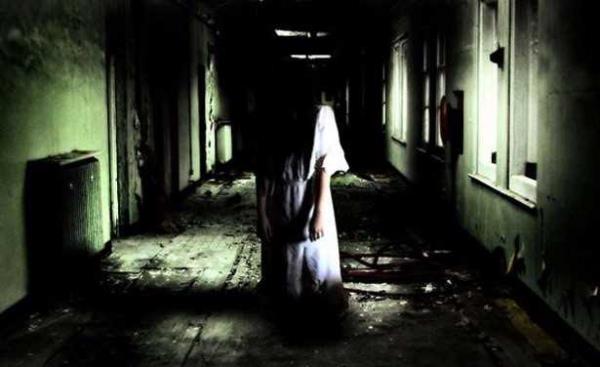 lk randevuda gideceiniz korku filmi, kar taraf bilinaltnda size daha yakn hissettirir.