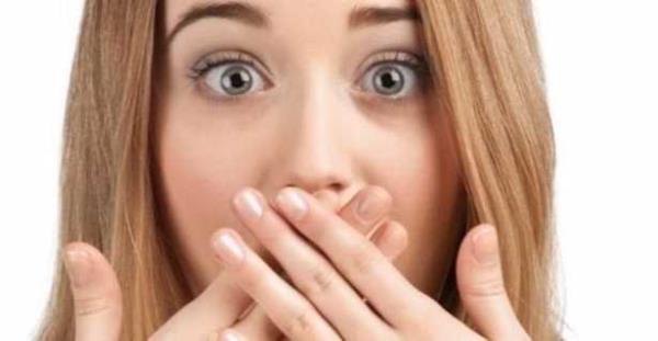 Nefesiniz kt kokuyorsa... Az kokusunun sebebi ounlukla susuzluktur. Byle bir durumla karlatnzda hemen iki bardak su iin.