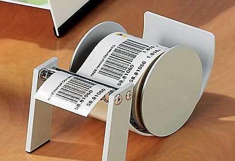 Satn aldnz plastik ve cam eyalarn zerine yaptrlan etiketlerden kurtulmak iin etiketin zerine yemeklik margarin srn ve 15 dakika bekletin. Bir bez ile ovalayp ykayn. zerinde hi bir leke ve izilme olumayacaktr.