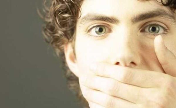 Hkrk tuttuunda etrafnzdakilerden tonlarca neri duyarsnz ve genelde ie yaramaz. Kesin formul aklyoruz: Nefesinizi 20 saniye kadar tuttuktan sonra 3 kere yutkunun.