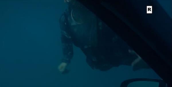 Kapy aamayacan anlayan gen adam aresizce suyun zerine kar. Niin mi?