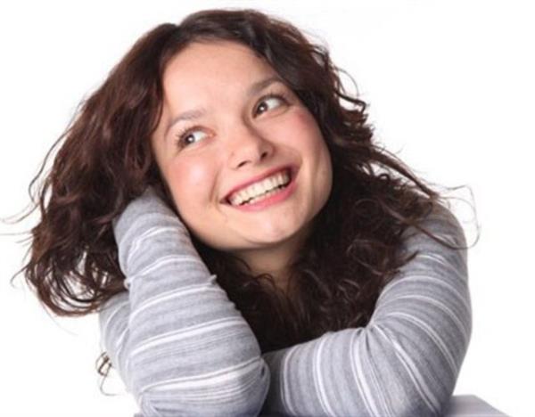 Bulunduu alana yenilikler getiren, orijinal ve ekici. Kaliteyi seven bakalarndan olduka farkl, rutinlikten holanmayan. Arkada evresi geni.