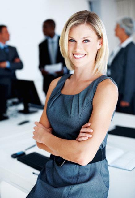 Gzelliklere ak, gsterili ve kaliteli olan hereyi seven maddi ve manevi deerlerini nemseyen, koruyan, sahiplenen.