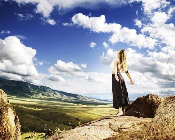 ngrleri doru kan.Doast yetenekleri olan, yalnz kaldnda glenen bakalarn kolaylkla etkileyebilen. Olumlu ve gl enerjilere sahip.