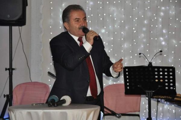 Demokrat Parti lideri Namk Kemal Zeybek