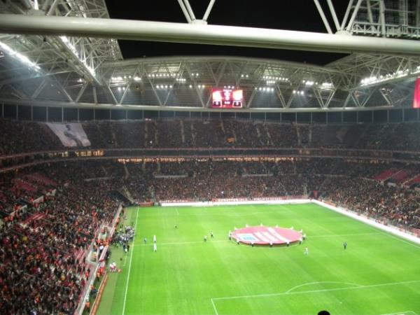 19- T�rkiye S�per Ligi Ma� ba��na ortalama 10.181 seyirci