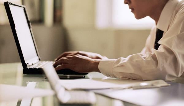 NTERNETNZ KULLANILIYOR OLABLR <br>Eer kotal internet balants sahibi iseniz bu tip bir durumda faturalarnzn kabark olmas muhtemel.