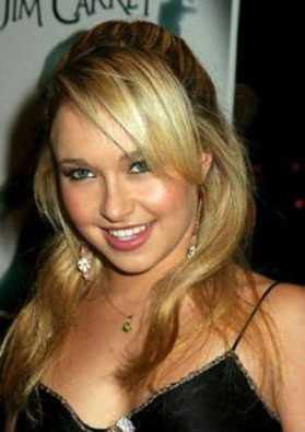 BOYUN BKMEK/ Flrt iaretidir. Genellikle kadnlar daha ekici grnmek istediklerinde yapar.