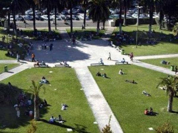 <p>talya  </p>  <p>  Roma Sapienza niversitesi  </p>  <p>  Dnya sralamas: 91   </p>