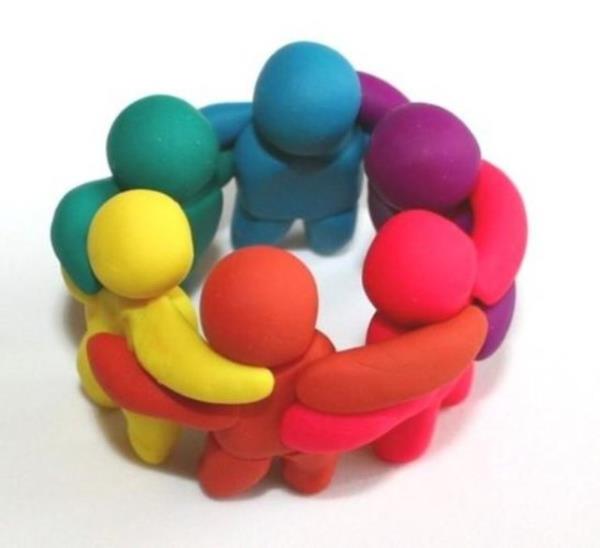 Oyun Hamuru<br>  1955'de Joseph ve Noah McVicker duvar kad temizleyici retmeye alrken oyun hamurunu buldular.