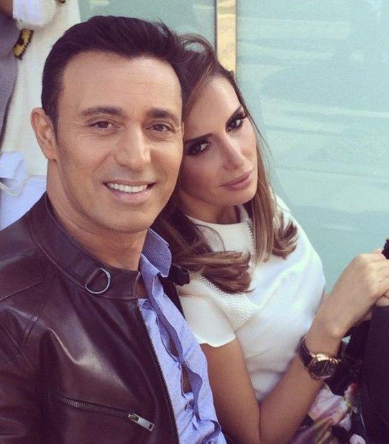 Mustafa Sandal&#8217;n ei Emina Sandal ocukluk fotorafn paylat.