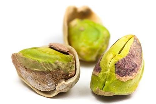 100 g antepfst vcudun gnlk protein,vitamin B1 ve fosfor ihtiyacnn%35&#8220;ini karlayabilmektedir. Kandaki kolesterol seviyesini drr. Kroner kalp hastalnn riskini azaltr.