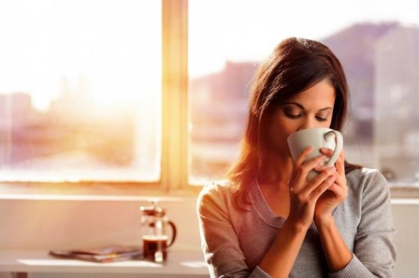 Ar kafein tkettiinizin farknda msnz? Sinirlilik, uykusuzluk, kalp atm hznn artmas tansiyon ykseklii&#8230;Ar kafein tketimi yorgunlua sebep olur. Kafein ieren iecek, ila, kahve ve ayn ar tketiminden kann!