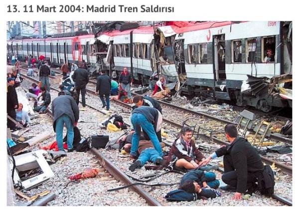 11-M olarak da bilinen bu olay, Avrupa'nn en trajik terr saldrs olarak kabul ediliyor. Madrid'deki Cercania banliy treninde gerekleen patlamalarda 200'e yakn insan hayatn kaybetti. El Kaide kaynakl olduu tahmin edilen terrist grubun saldrs, spanya'daki genel seimlerden sadece 3 gn nce gerekleti.  <br>  Saldrnn Bilanosu: 200 l