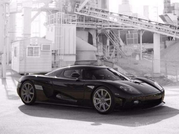2008 Koenigsegg CCXR Amerika'da bulunan 5 taneden sadece bir tanesi..