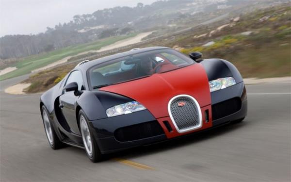 2012 Bugatti Veyron 16.4 Super Sport "300", koduyla dnyada retilen 300. Veyron ve sadece 30 tane bulunan st ak Super Sport'lardan biri...