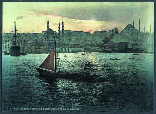 Bu kareler irket tarafndan piyasaya srlen kartpostallarda kullanld. 1930'larda batan DPC'nin 25 bin fotoraftan oluan arivi Amerikan Kongre Ktphanesi'ne aktarld.