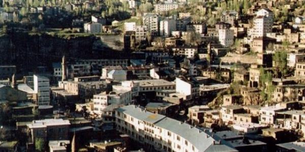 Oransal olarak kullanlan enerjinin yzde 81'i konutun stlmasnda, yzde 11'i banyo ve mutfakta, yzde 8'i ise elektrikli aletlerde harcanmakta.