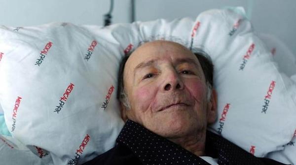 Bu adam neden iyi etmek istiyorsunuz? Sanat ve baarsnn nedeni bu yaknd zellikler. Onlar iyi edersek, ortada salkl bir kabuk kalr. Brakn olduu gibi devam etsin, imdi mutsuzluklar iinde mutludur. yi olursa bsbtn mutsuz olur."