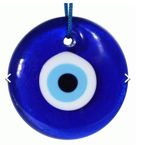 Nazar Boncuu<br>  Gze gelmeyelim, mutlu mesut hayat srelimci milletimizin evinde en fazla yer eden dekorlardan biri de nazar boncuudur.