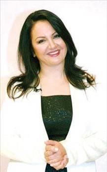 Bir sre nce Umre'ye giden Grpnar, orada tesettre girmeye karar verdi.