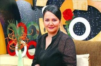 Grpnar ban kapatarak "reklam yapt" iddialara da katld bir TV programnda gzyalar iinde cevap verdi.