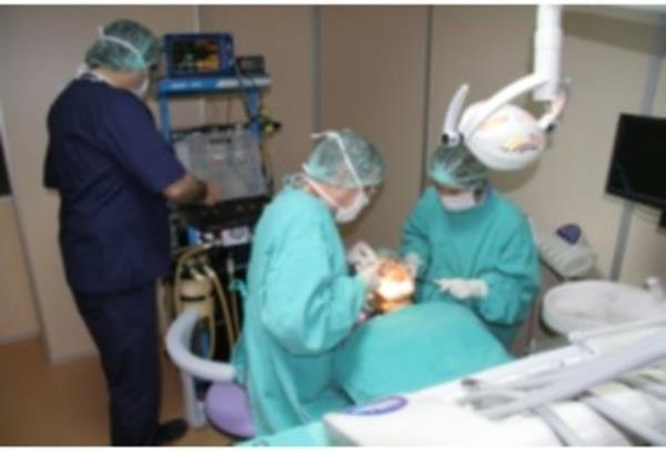 anestezi uzman sizi ve bal olduunuz makinalar gzleyerek solunum hznzdaki veya kalp ritminizdeki ani olas deiimler&#8220; hasta henz narkozun etkisine girmemi&#8221; eklinde yorumlanabiliyor.