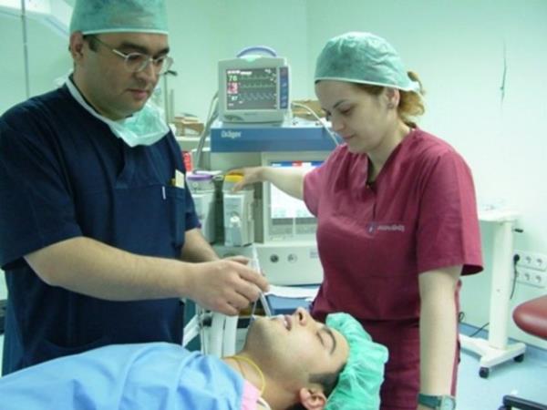 7. lmek istedi!<br>  Diana Todd rahmi alnrken masada uyandnda, bilinci akt fakat kaslar paralize olmu durumdayd. &#8220;beinci neter kesiinden sonrasn saymadm&#8221; diyor.