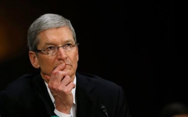 <p>27-Tim Cook</p>  <p>  Apple</p>  <p>  Ya:55</p>