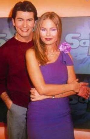 Melike calan ve Vatan amaz da hreti sabah ekeri olduktan sonra yakalad. Her ikisi de 90'larda uzun sre sabah program sundu.