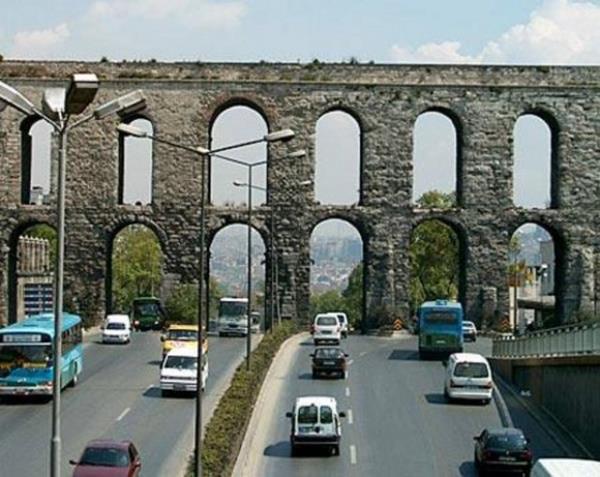 En eski su kemeri: Valens Su Kemeri