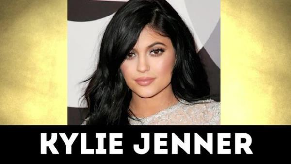 Kylie Jenner adeta bir evrim... Yorum sizde