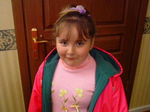 En Son Babalar Duyar dizisininde Ceren rolyle ekrana kan oyuncu Jale Azakl dnya evine girdi