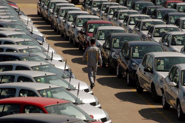 te aralarnda Citroen, Ford, Fiat, Renault, Peugeot ve Toyota'nn ylsonu otomobil kampanya artlar ve fiyatlar