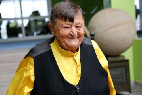 Birdenbire gzlerim akmak akmak oldu, heyecanlandm ve kabul ettim nk yeniden bir Yeilam filmi gibi sinemalarda oynayacam'Sezgin, 1 Kasm'da stanbul'a giderek szleme imzalayacan, ekimlerin 15 Kasm'da Kayseri'de balayacan szlerine ekledi. (AA)