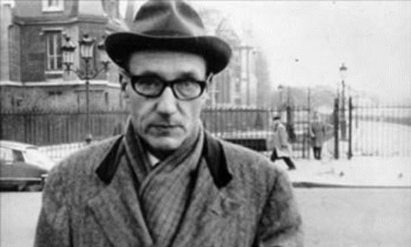 William S. Burroughs 23&#8242;n esrarn kefetti.. Filmin esin kayna olan 23 says rendik ki hayatn birok alannda kendini gsteriyor. 23 says birok gizemli tesadfte sakl ancak sadece onu fark edebilen gryor. "23 muammas" tm olaylarn dorudan 23 saysyla ilikili olduu inancn kapsyor.