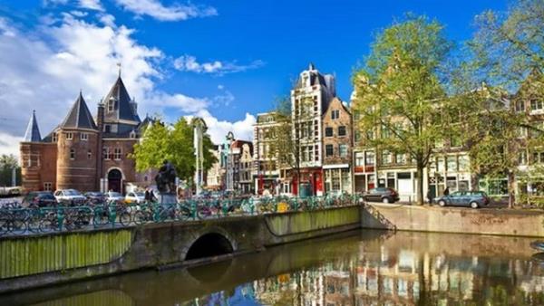 Ekonomik Kalknma ve birlii rgt (OECD) lkelerdeki asgari cret rakamlarn sralad.  <br>  1 Lksemburg  Kii bana yllk asgari cret: 25.628 dolar