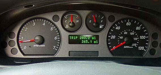 Otomobilin vites deiiminde ideal motor devrini yakalayarak kullanmak, yakt tketimi iin etkin rol oynar. zellikle yakt tketimiyle dorudan ilikili olan srtnme ve hareket direnleri devirli kullanmlarda en az etki gsterir.