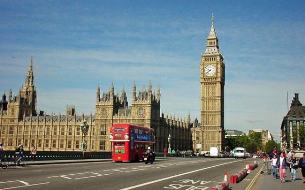 <p>18- NGLTERE </p>  <p>2015/ 3. EYREK: 310,285  </p>  <p>2014/ 3. EYREK: 310,254  </p>