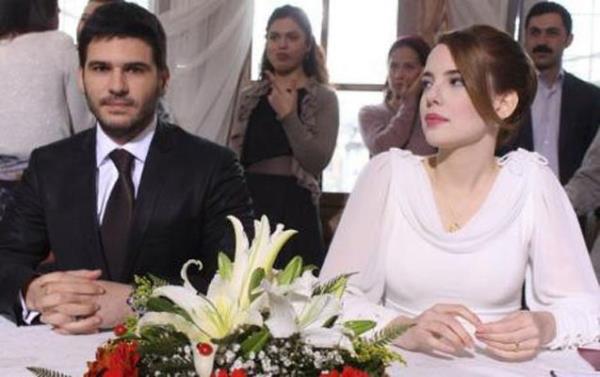 TOLGAHAN SAYIMAN         2005 ylnda katld 'Best Model of the World' yarmasnda birinci seilerek adn duyuran Tolgahan Sayman, son dnemin en ok dikkat eken oyuncusu...