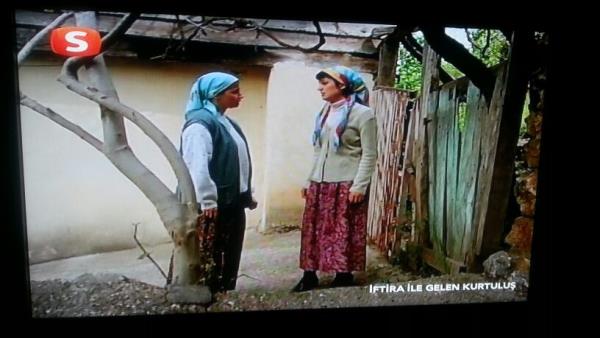 Yllar nce Samanyolu TV yapm &#8220;ftirayla Gelen Kurulu&#8221; adl dizide canlandrd rolle olduka konuulan Gonca Vuslateri, yaplan yorumlara yant verdi.