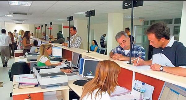 Memur ve derecesi:Memur 9/1<br>  2016 Ocak maa (TL):2.502  <br>  Memur ve derecesi:Memur 13/3<br>  2016 Ocak maa (TL):2.497