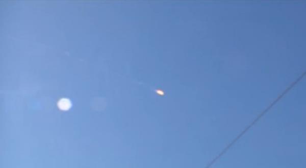 Suriye snrnda rejim askerlerinin muhaliflerle att Bayrbucak blgesinde bir sava ua dt. Den uan hangi lkeye ait olduu henz bilinmiyor.