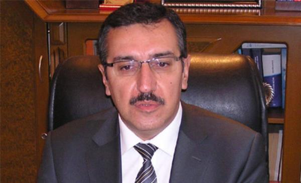 Gmrk ve Ticaret Bakan - Blent Tfeki