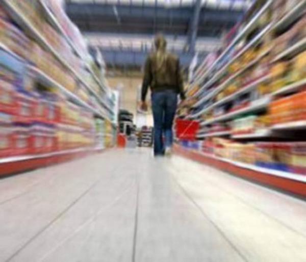 ngiliz spermarketleri, mterileri hakknda hkmetten daha fazla bilgiye sahip