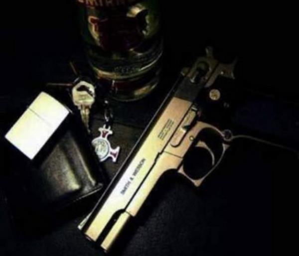 ABD'de her hafta ortalama 88 renci snfa silah getiriyor