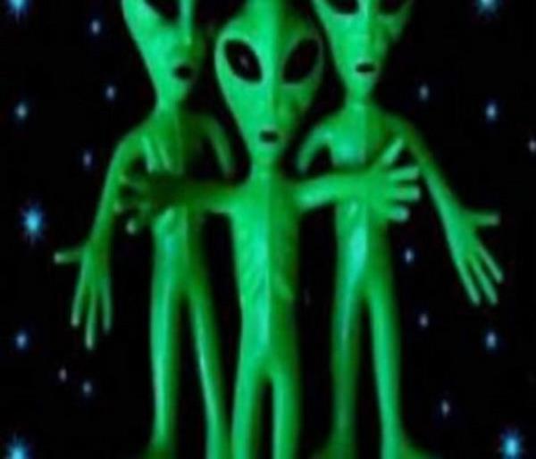 Amerikallarn te biri, uzayllarn geldiine inanyor